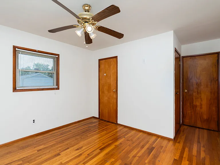 1331 Keesling Ave — Photo 5