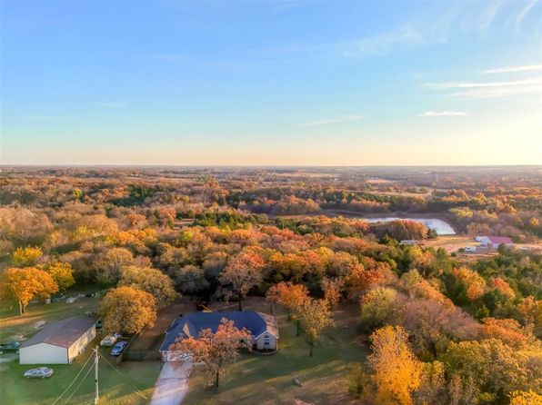 341847 E Rocky Rd, Meeker, OK 74855