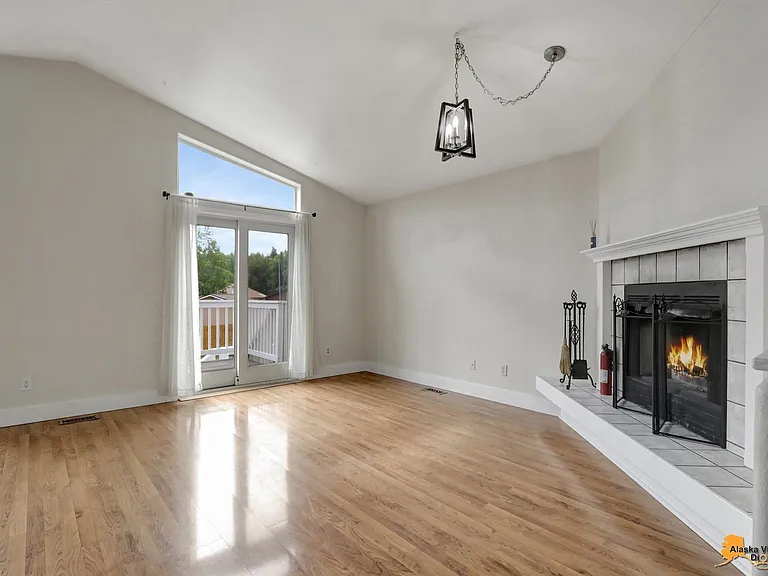 3838 Sycamore Loop — Photo 11