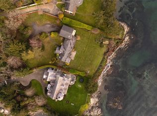 3901 Tudor Ave, Saanich, BC V8N 4L3