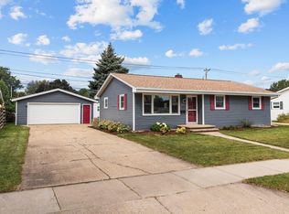 1031 S Theodore St, Appleton, WI 54915