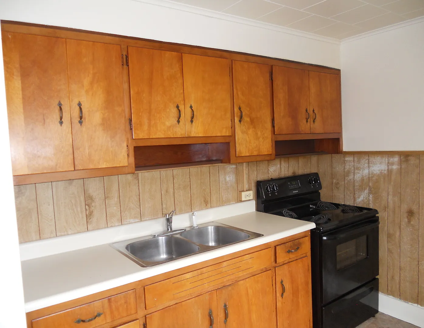 1 BR Apartment Near Downtown — Photo 4