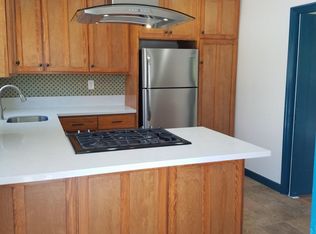 927 Havenhurst Dr, West Hollywood, CA 90046