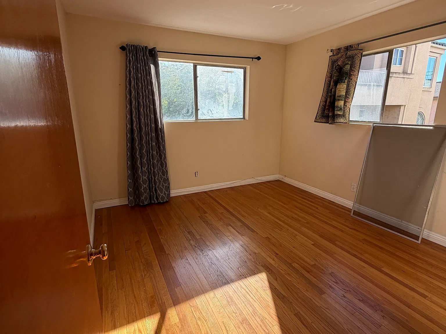 2 bed, $1,980 — Photo 4