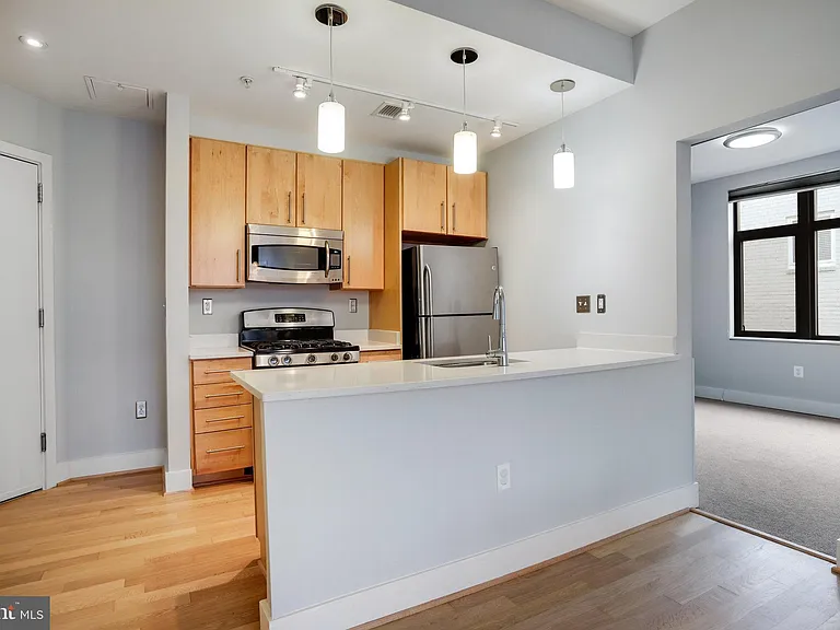 1435 Chapin St NW #206 — Photo 8