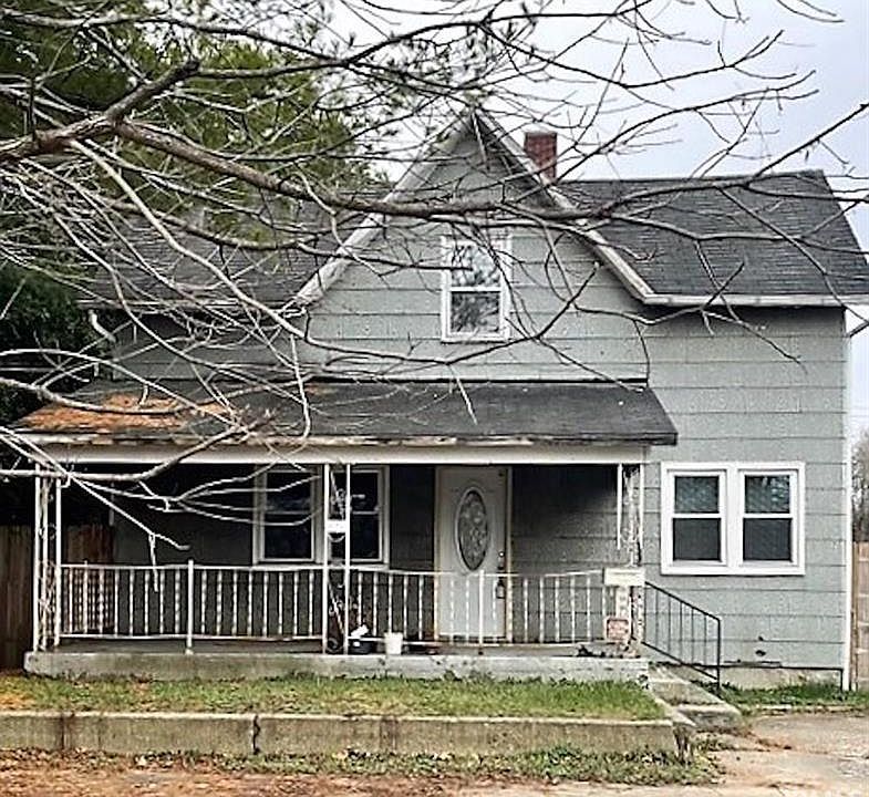 1st image of 471 E Washington Ave