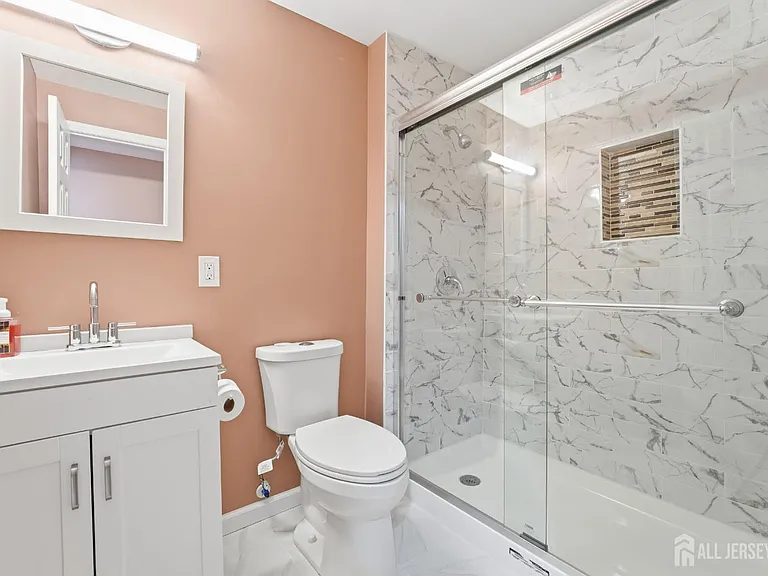 105 Pearce Ln S — Photo 47