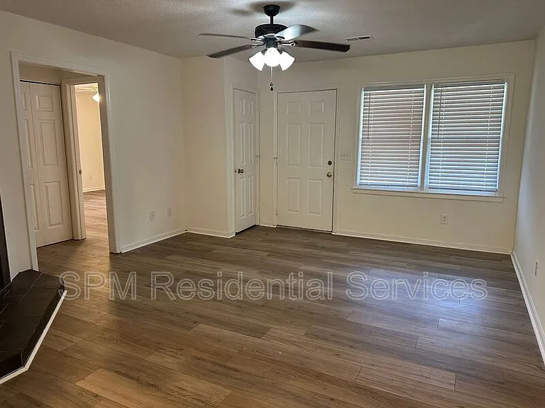 581 Parkway Blvd — Photo 6