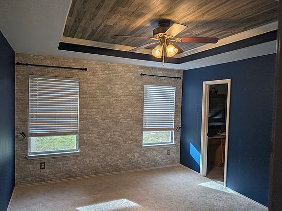 4th image of 303 Mesa Dr
