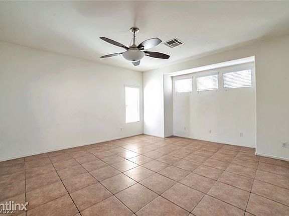 5th image of 1017 Echo Beach Ave