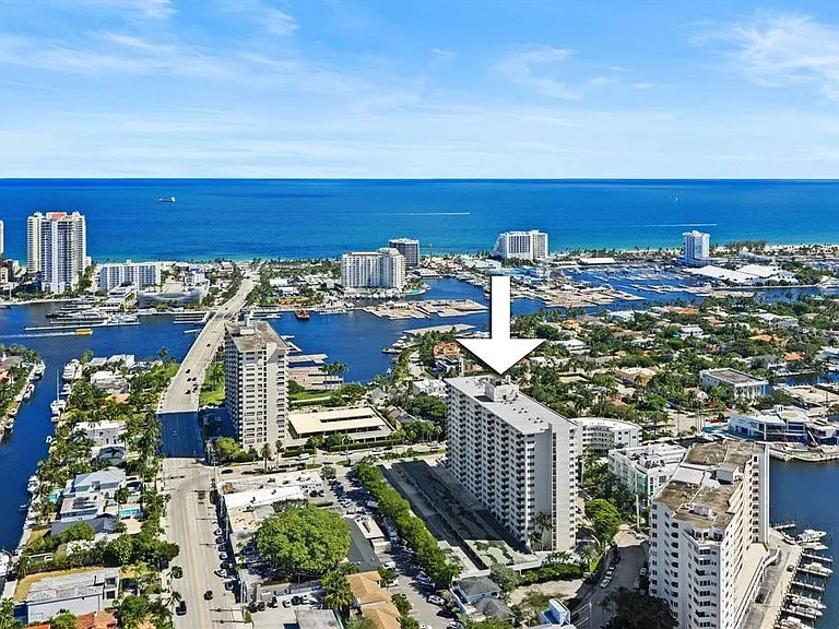 340 Sunset Dr #401 — Photo 31