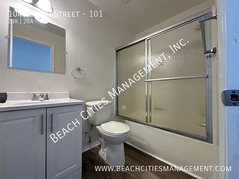 1043 E 5th St #101 — Photo 21