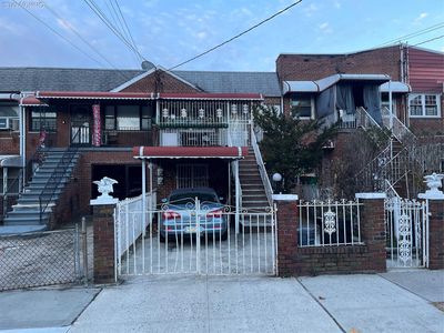 1060 E 105th Street, Brooklyn, NY, 11236