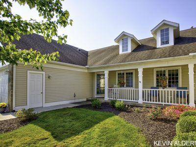 8900 N Clearwater Dr, Zeeland, MI, 49464