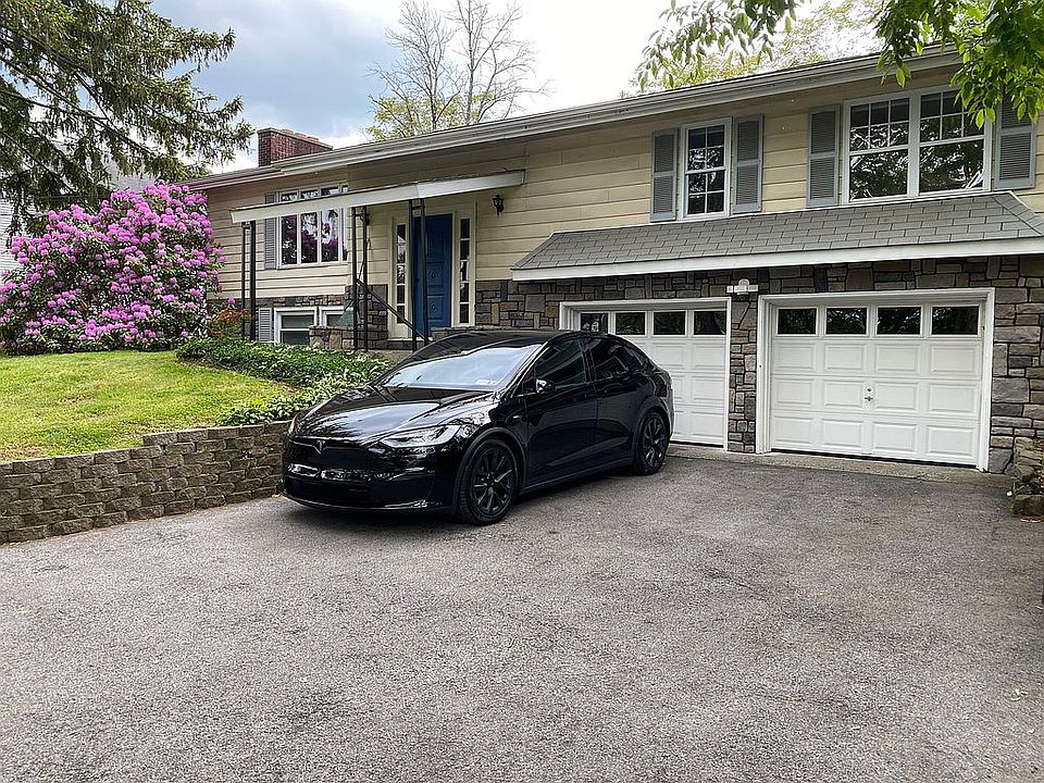 1st image of 955 Homestead Ave