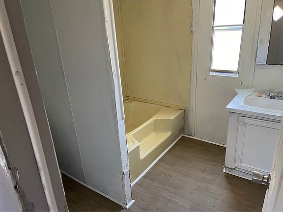 3rd image of 223B Quattlebaum Ave