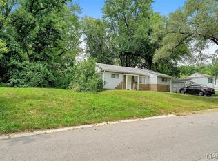 10145 Earl Dr, Saint Louis, MO 63136