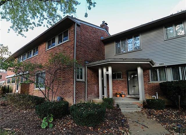 1st image of 1064 Stratford Ln #1