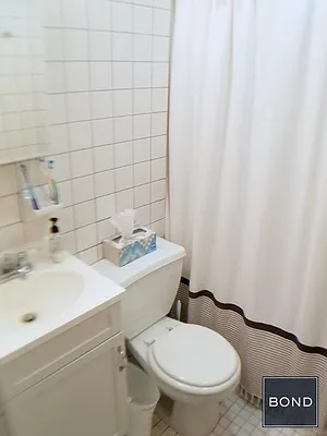 Rented by Bond New York | media 10