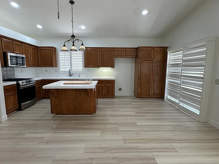 22746 Hannah Ct — Photo 5