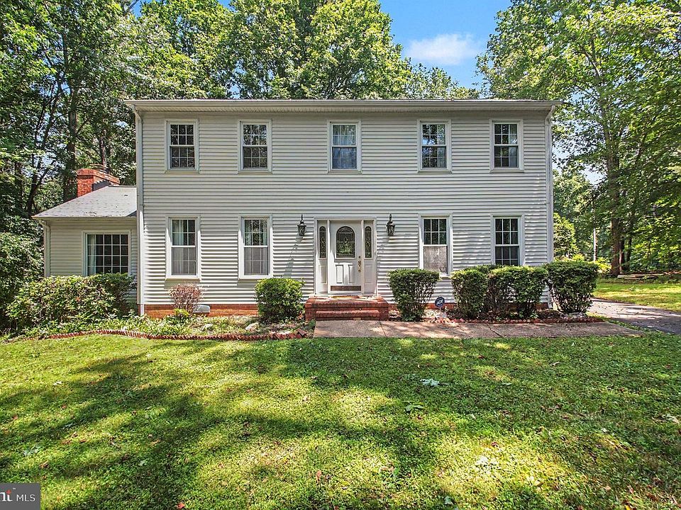 1st image of 113 Stratford Pl