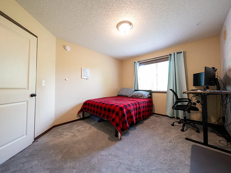 1635 Breton St — Photo 25