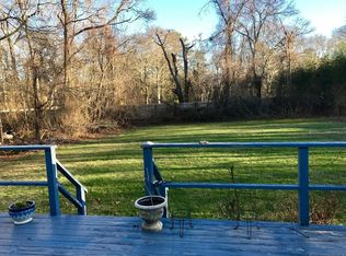 63 Hampton Rd, Hampton Bays, NY 11946