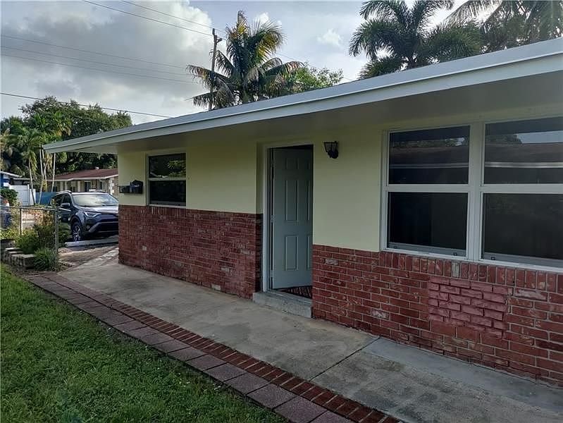 1st image of 1817 SW 22nd St #1