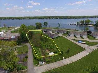 Grandview Rd, Lake Milton, OH 44429