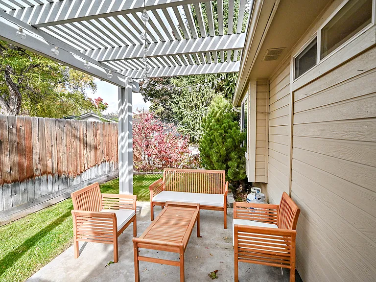 S Jessie Pl — Photo 24