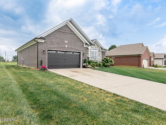 2nd image of 451 W Woodlake Cir