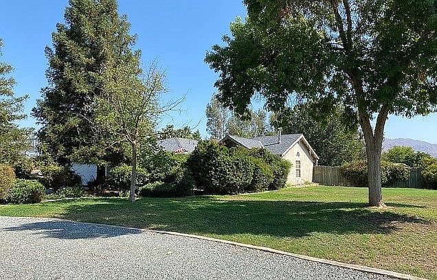 1st image of 19810 Avenue 376