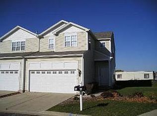 671 Fieldcrest Dr UNIT B, South Elgin, IL 60177