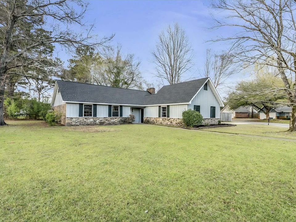 1st image of 3211 John Hancock Dr