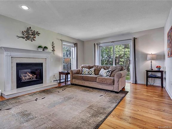 3rd image of 108 Lenox Dr