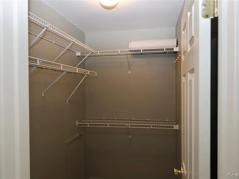 3361 Milcroft Ct — Photo 28