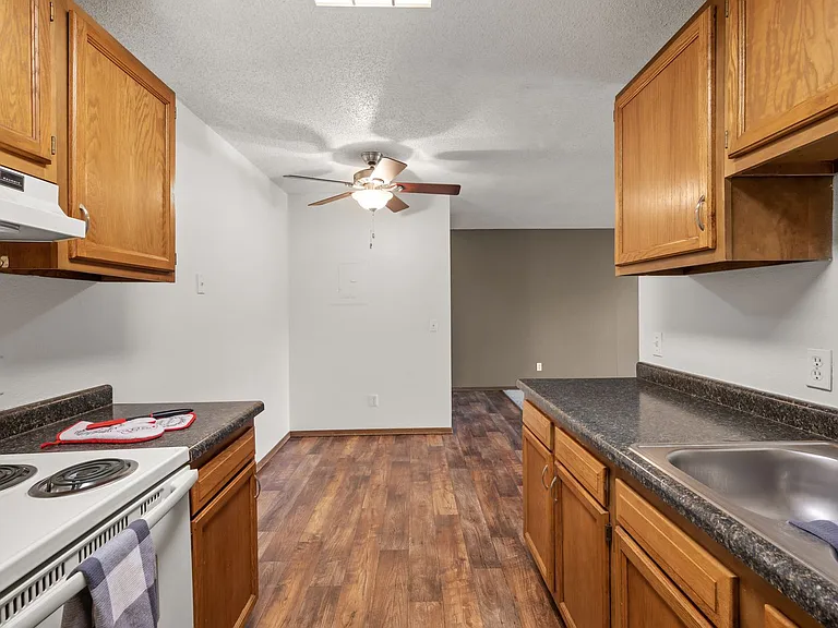 Heritage Heights Apartments — Photo 30