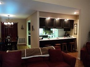 2nd image of 18 Bradford Pl