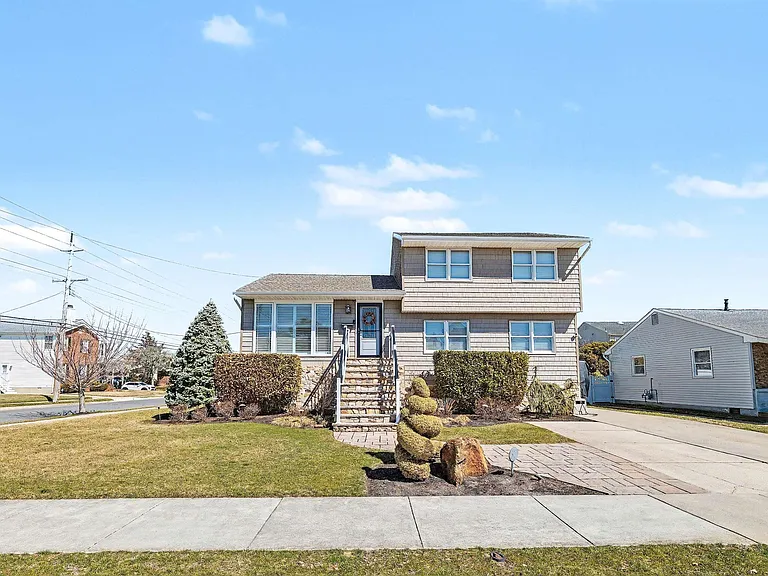 517 N Cornwall Ave — Photo 34