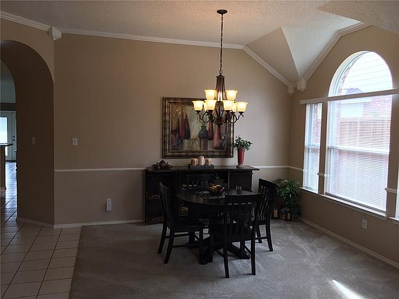 3rd image of 5109 Highlands Dr