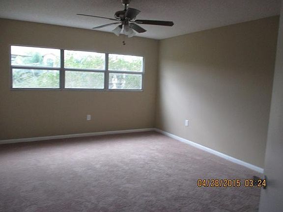 5th image of 550 SW 137th Ave APT 303L