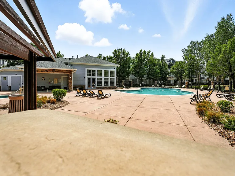 5255 Memphis St #312 — Photo 42