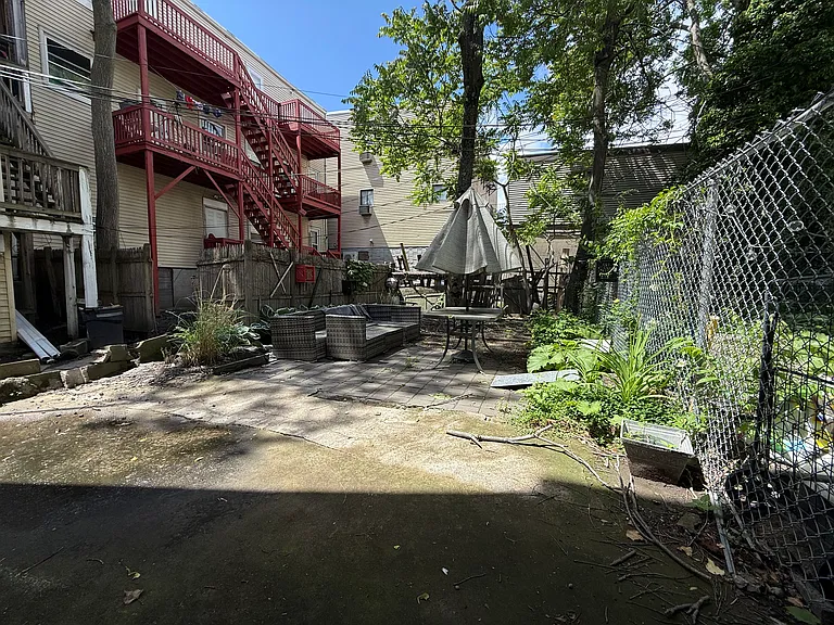 159 Marion St #3 — Photo 18