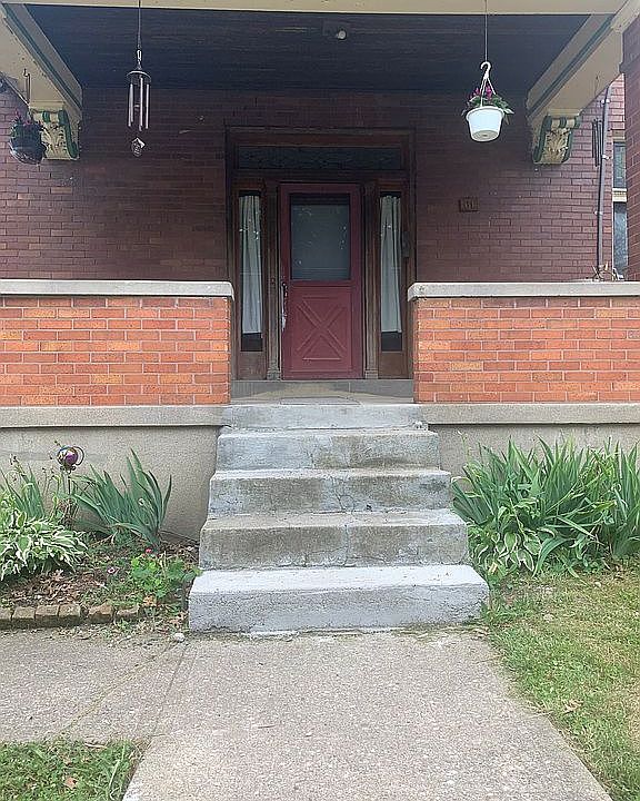 1st image of 61 Juergens Ave