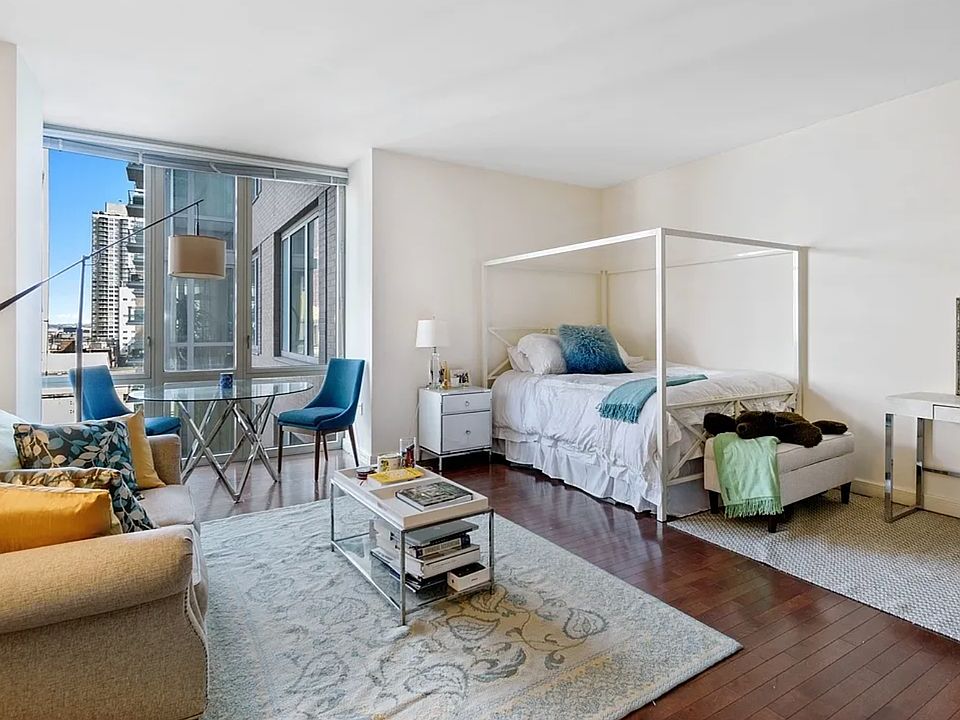 1st image of 225 E 34th St APT 12