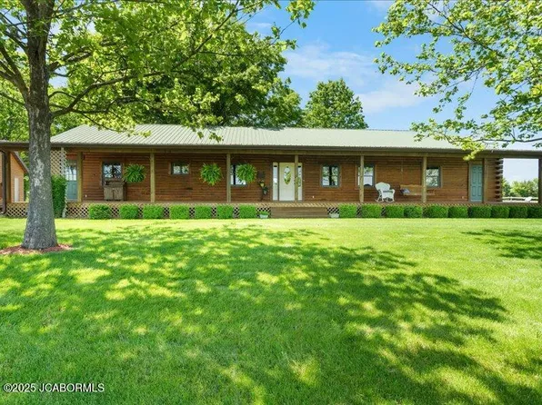 3323 County Road 338, New Bloomfield, MO 65063