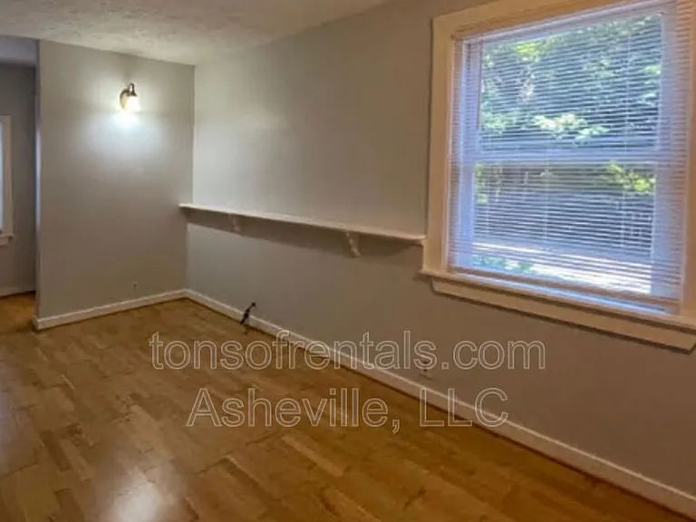 1316 Hyman Ave #1 — Photo 10