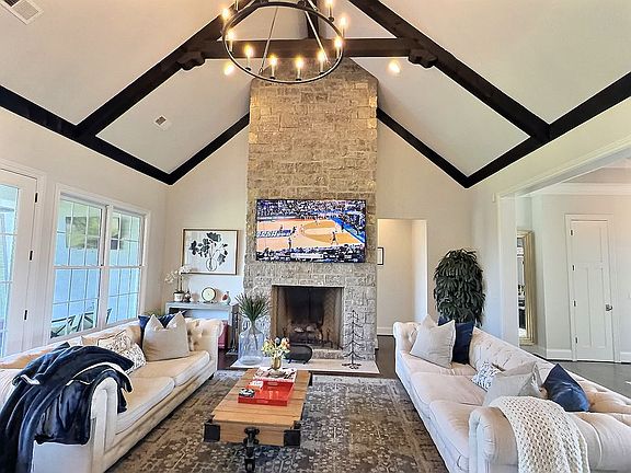 5th image of 3333 Trimble Rd