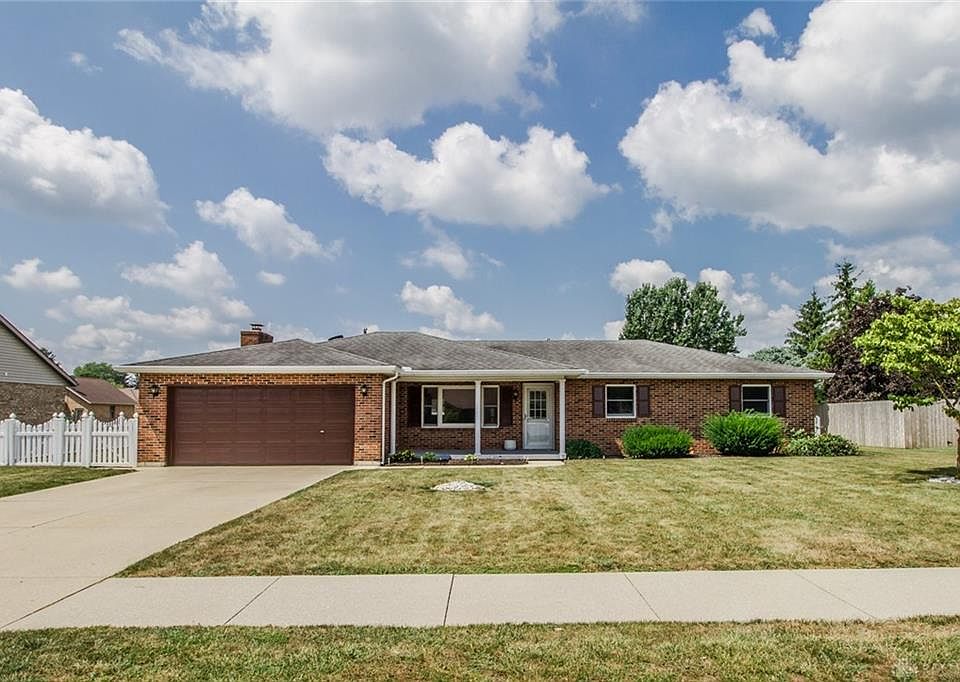 1st image of 138 Willow Dr