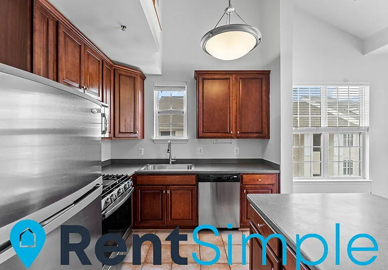 21210 McFadden Sq #402 — Photo 31
